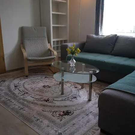 Mit 2 Schlafzimmern Apartment *