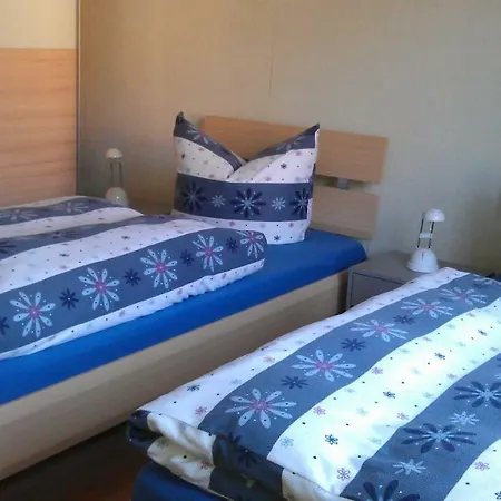 Mit 2 Schlafzimmern *