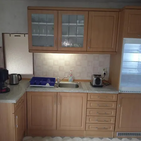 Mit 2 Schlafzimmern *